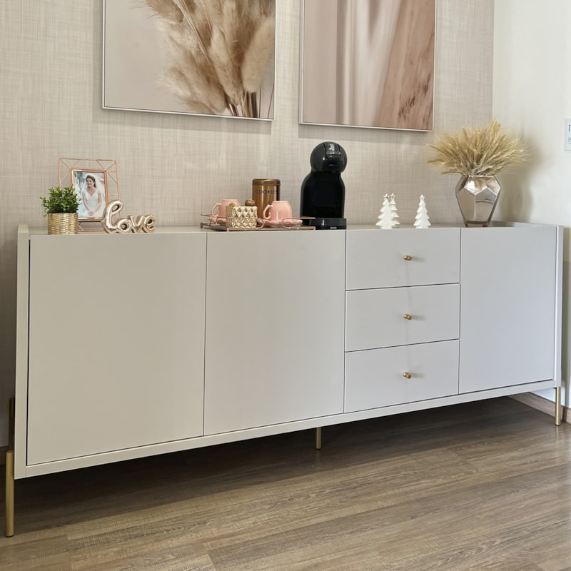 Buffet Jasper Com 3 Portas E 3 Gavetas Off White Fosco E Dourado