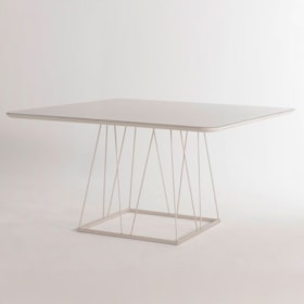 Mesa De Jantar Quadrada Providence Com Tampo De Vidro 140cm