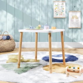 Mesa Infantil Izumi em Madeira Maciça