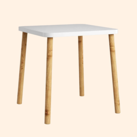Mesa Infantil Izumi em Madeira Maciça